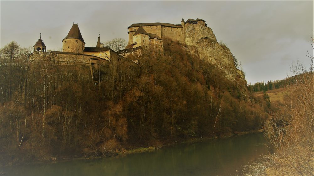 Il castello di Arva